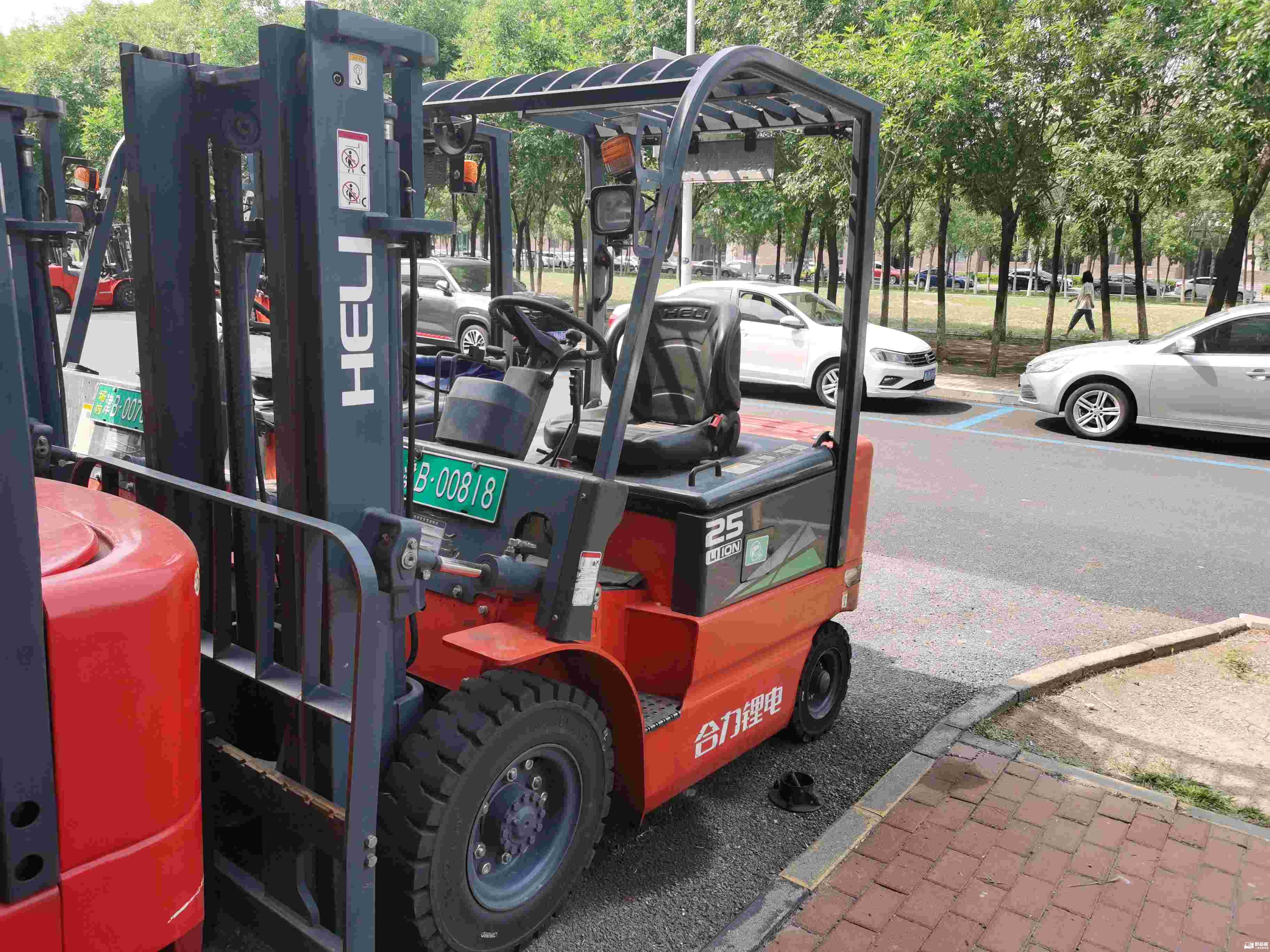 北京二手合力2.5吨平衡重式电车出租