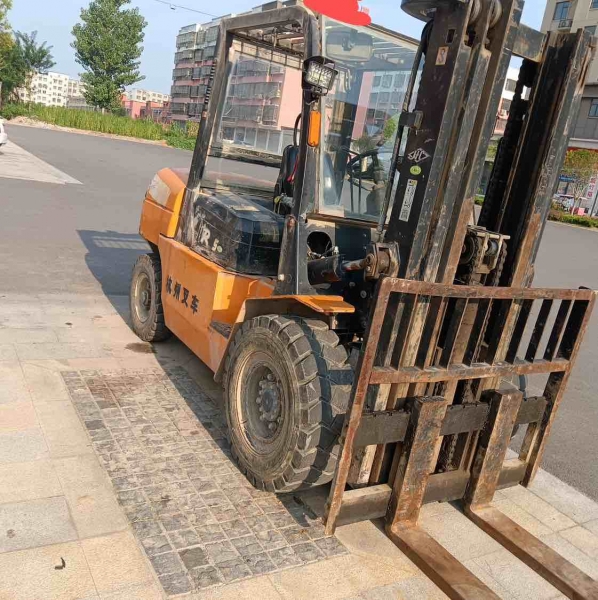 北京二手杭叉4.5吨柴油车出租