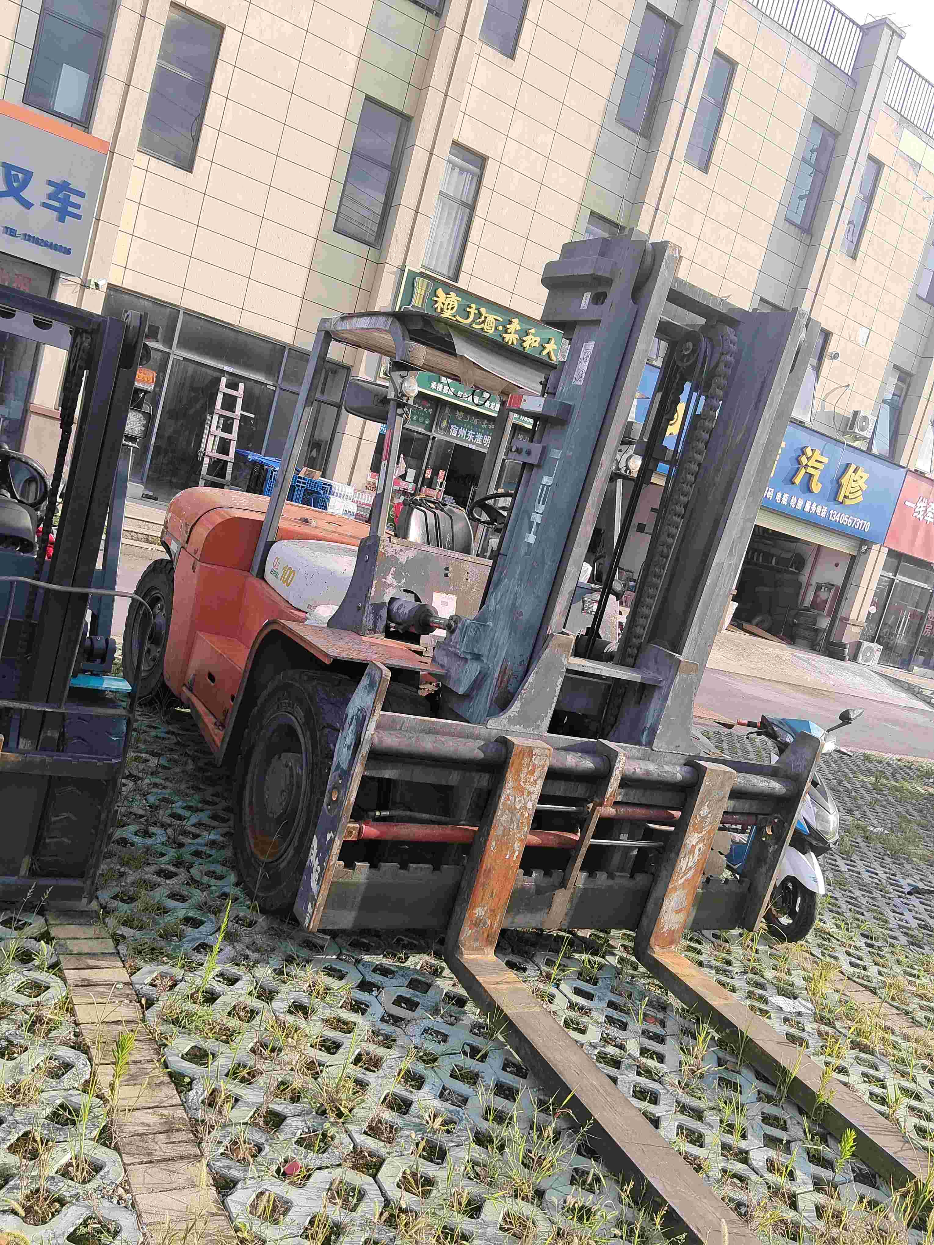 北京合力10吨柴油车出租【价格 价格一览表 多少钱一个月】