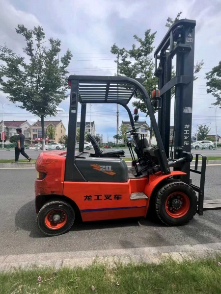 北京二手龙工2吨柴油车出租