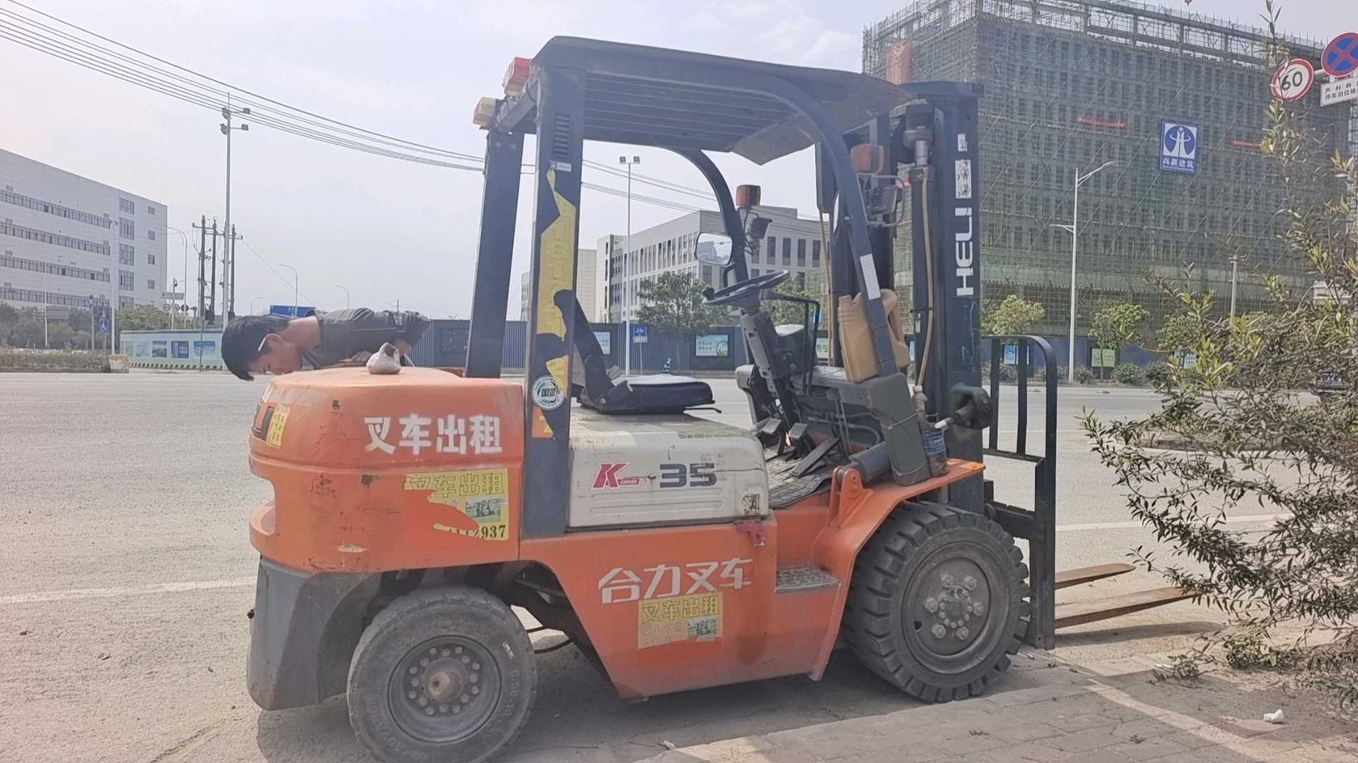 广西南宁二手合力K系列3.5吨2019款升高3米柴油叉车