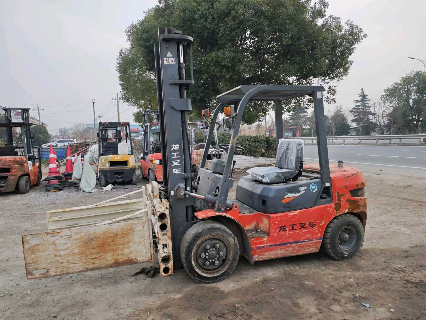 江苏南通二手龙工FD系列3吨2017款升高4米柴油叉车