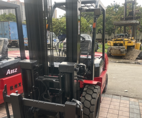 北京二手杭叉3.5吨柴油车出租